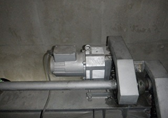 昇降用モーター・交換前