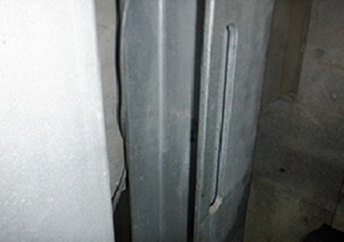 落下防止装置・交換中