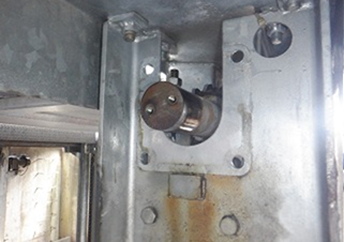 フランジユニット・交換中