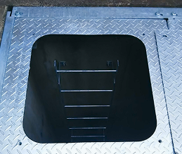 安全のための点検口付き