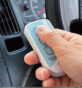 車内リモコン操作システム